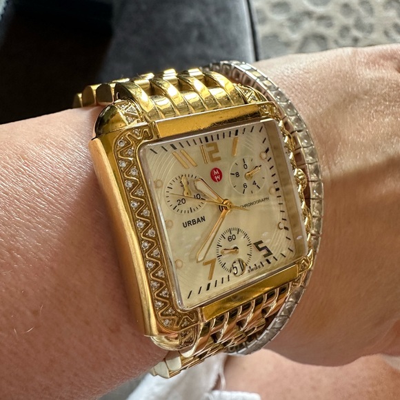 Michele Watch URBAN - Diamond and 18k Gold - MWO2H01 - Picture 6 of 10